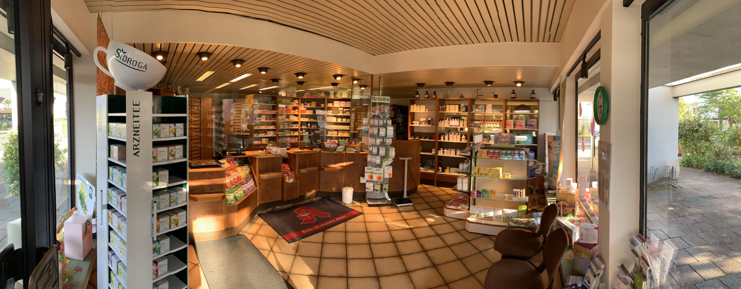 Apotheke innen